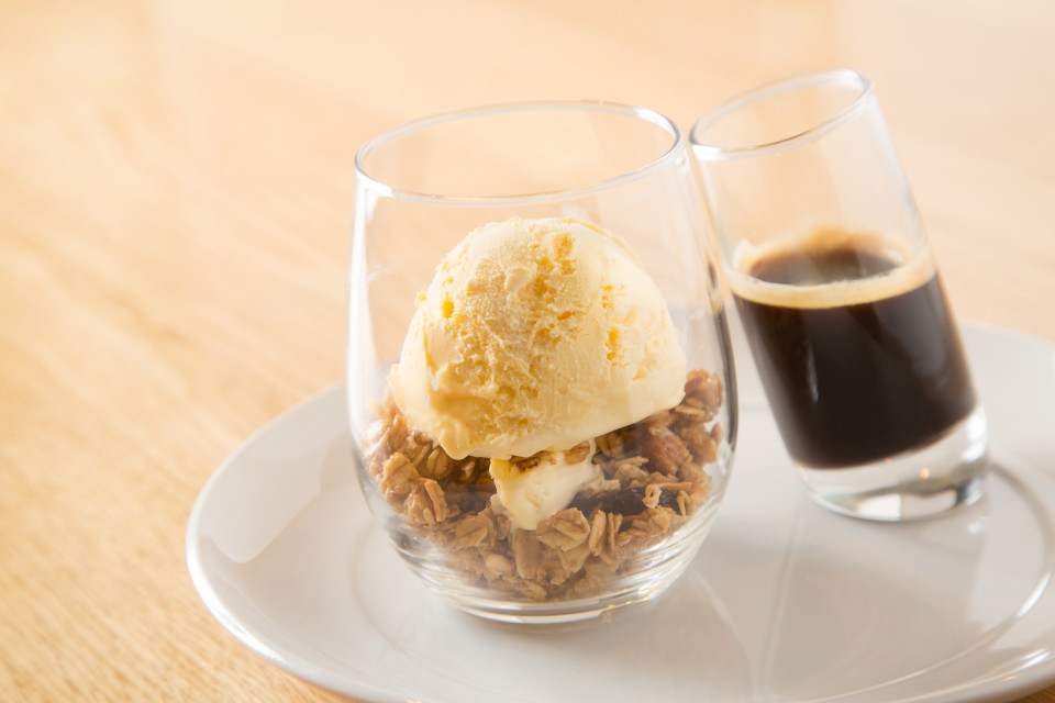 繧ｹ繧､繝ｼ繝・・繝九い繝・け02